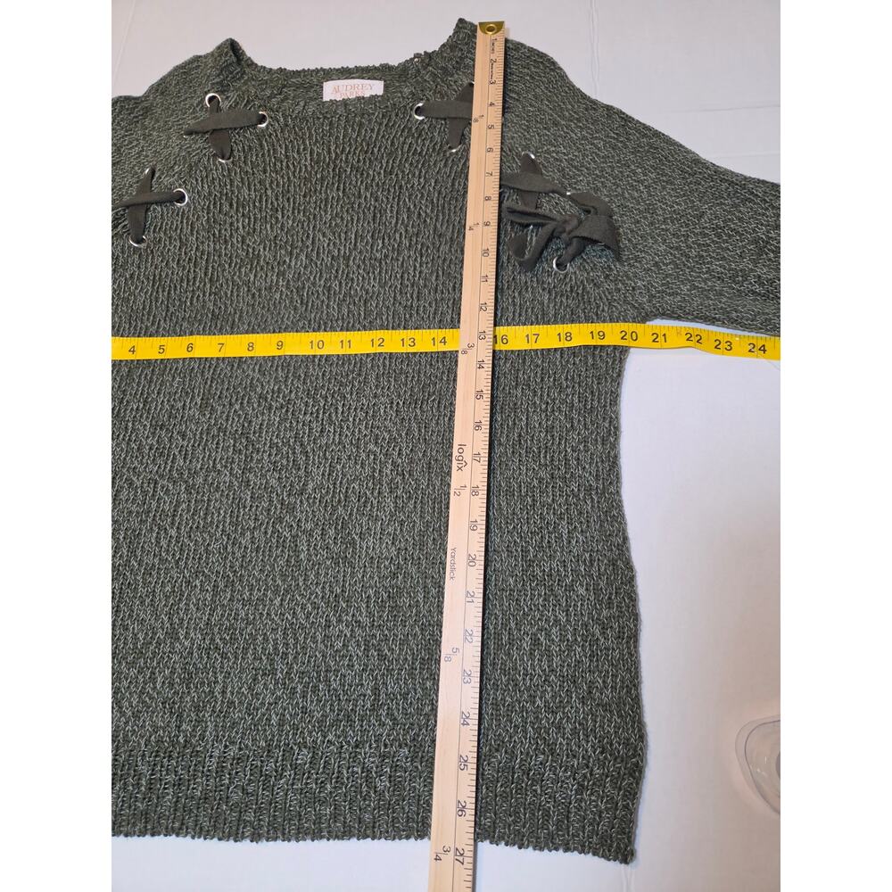 Audrey Parks Francesca’s Galilea Olive Lace Up Ribbon Sweater M - Picture 6 of 9